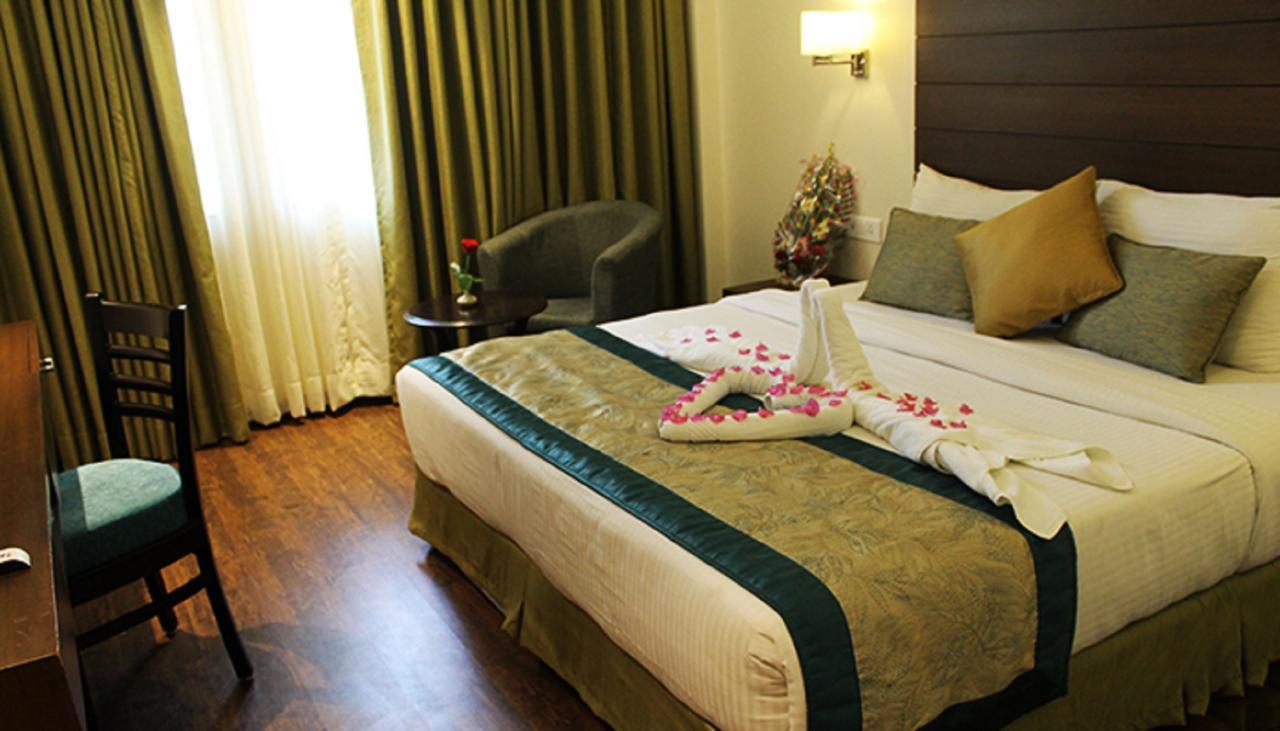 Aravali Clarks Inn Alwar Exterior photo
