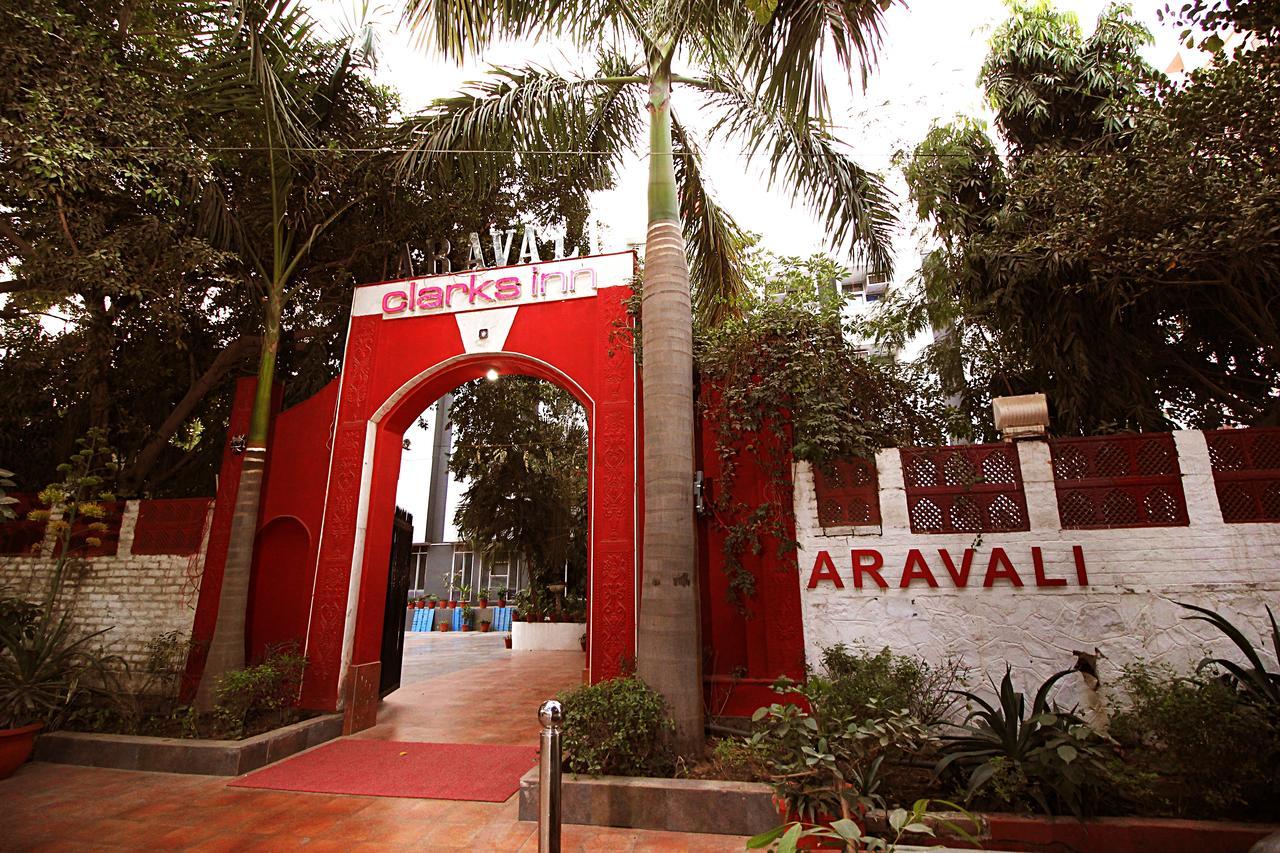 Aravali Clarks Inn Alwar Exterior photo